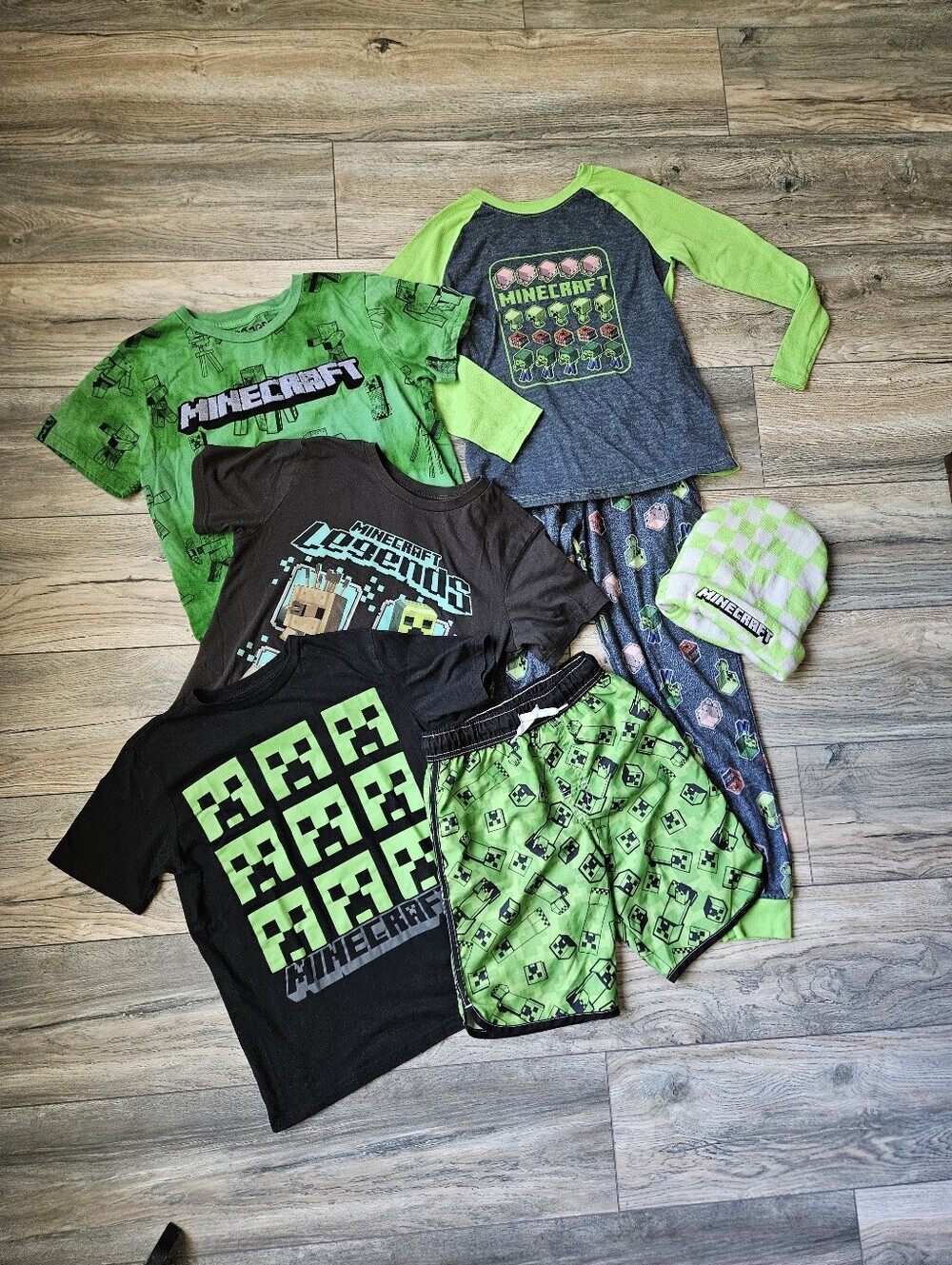 Kids Minecraft 7pc LOT- 3 Logo Tee, Pajamas, Swim Shorts & Hat